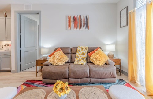Lake Highlands Apartment | Gorgeous, Brand New 2 Bedroom, 2 Bathroom apartment with King Beds in Dallas
