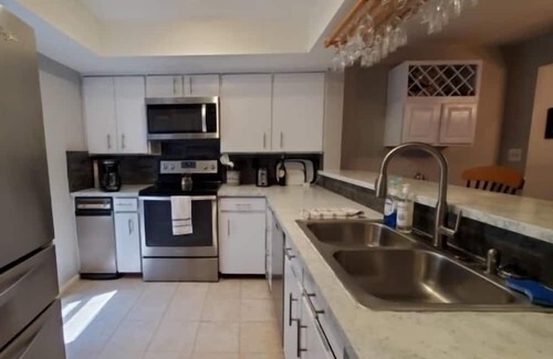 North Shore House | What A View, Wifi, ping pong, cloe to amenities