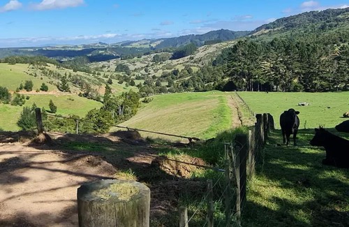 Helena Bay House | Beautiful views in a quiet country side, 5 mins to the beach.