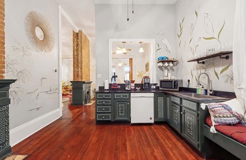 Faubourg Lafayette House | Relaxing Bohemian House w Heated Pool 5br|4ba