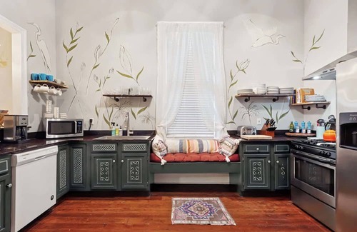 Faubourg Lafayette House | Relaxing Bohemian House w Heated Pool 5br|4ba