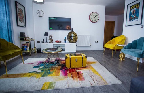Greenwich Apartment | Music Box Pent House