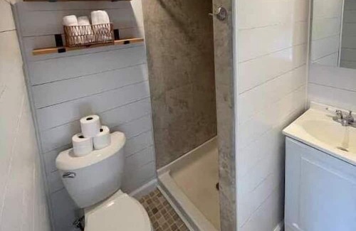Green Creek House | The Tiny House No Cleaning Fee Cape May/Wildwood