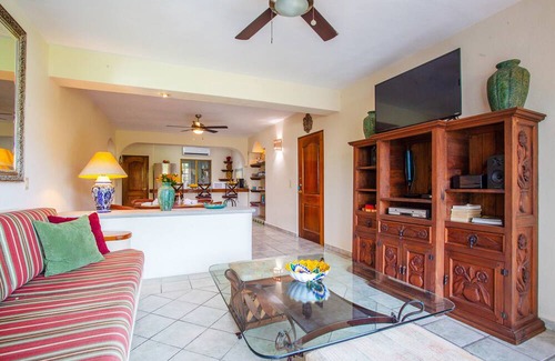 Amapas Condo | Amazing Casa Dorado in Zona Romantica