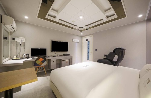 Dong-Gu Hotel | Gwangju Chungjang-ro Hotel DUU
