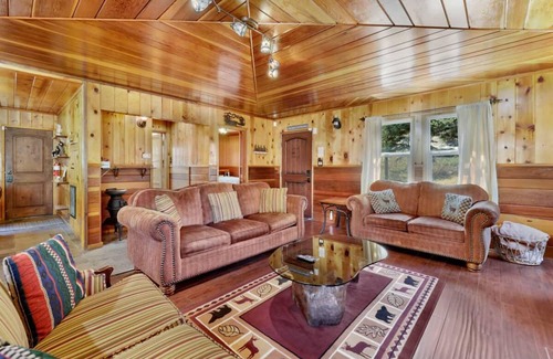 Boulder Bay Cabin | Top Notch Lodge #2056 by Big Bear Vacations