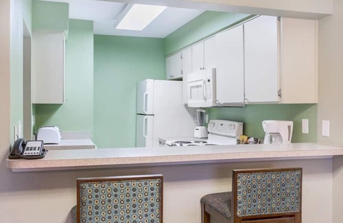 Solivita Resort | 2 Spacious Units! Suitable for large groups, Pool, Near Old Town, Free Parking