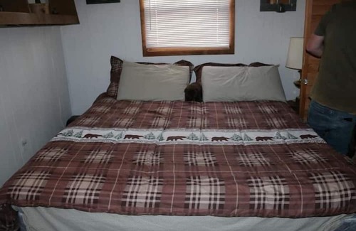 Logan Apartment | Rock Stalls Lodge Hocking Hills