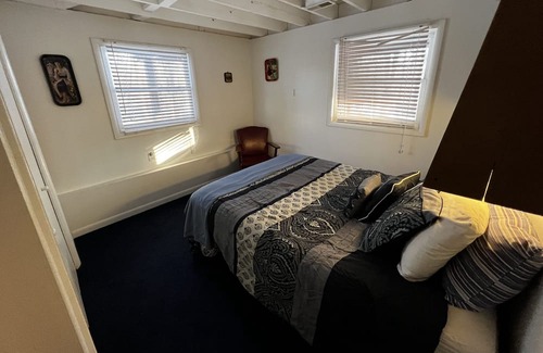 Logan Apartment | Rock Stalls Lodge Hocking Hills
