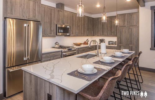 Big Sky Condo | Modern Rustic Home With Mountain Views!