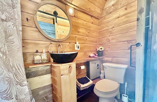 Sevierville Cabin | Wood Cabin in the Smoky Mountains