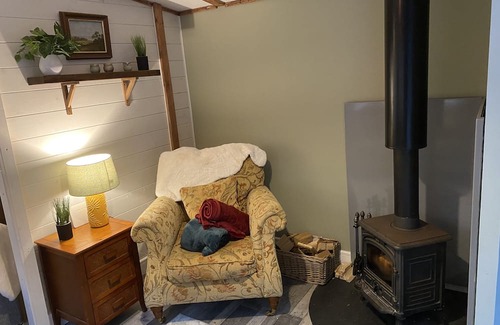Crawley Down Cabin | Private Woodland Cabin