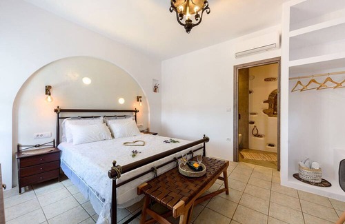 Paros Villa | Seaside Villa Glyfa