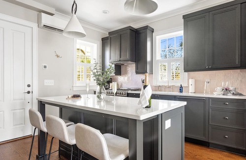 Cannonborough Elliotborough Apartment | Thomas Waring House (Suite D) by StayDuvet!