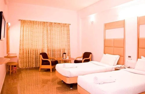 Madurai House | Warmly decorated rooms/Vandiyur Lake view Stay