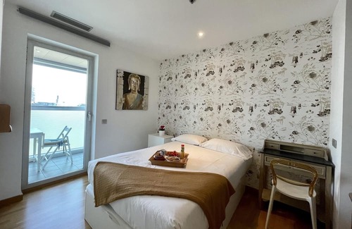 El Port Apartment | Apartment in front of Fira Gran Via