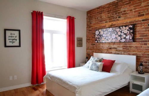 Plateau Mont Royal Apartment | Sunny Top Floor - Huge Terrace - 4 bedrooms + 3 bathrooms - WiFi + parking*!