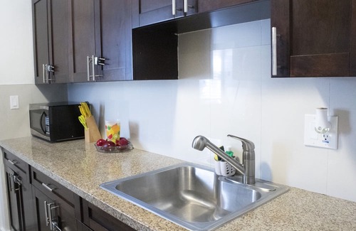 Seybold House | Stylish 2/1 in the heart of the Design District
