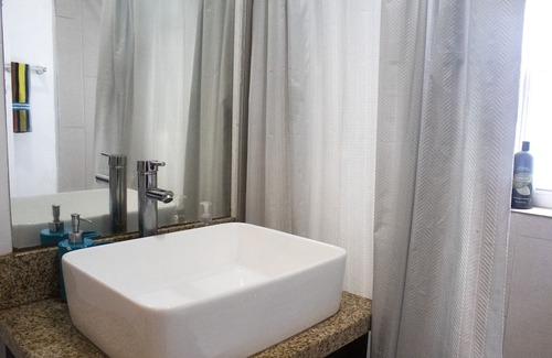 Seybold House | Stylish 2/1 in the heart of the Design District