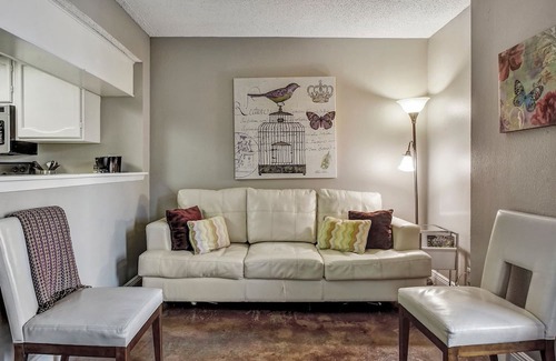 Downtown Austin Apartment | The Littlefields by Lodgewell | Heart of ATX | A6