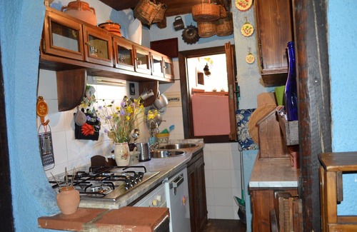 Castiglione della Pescaia House | Relax in the silence of the green, a few steps from the sea.