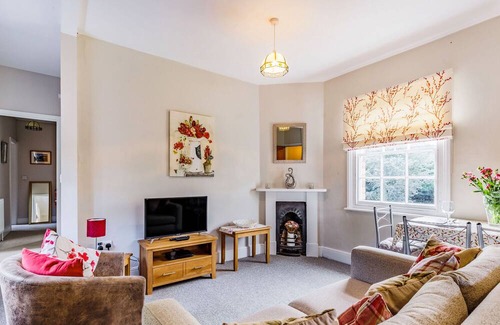 Craven Arms Cottage | Riverside, STOKESAY