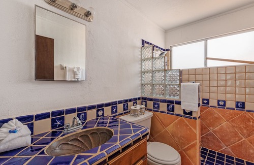 Las Conchas House | Mariposa - Wonderful oceanfront two bedroom, two bath condo