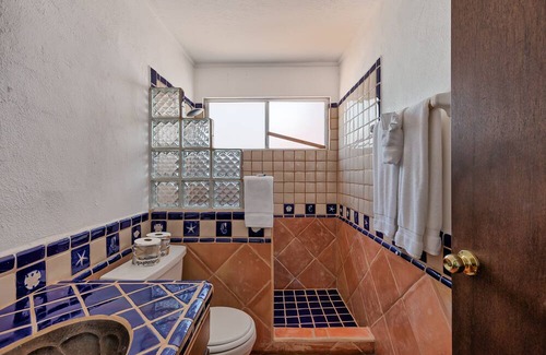 Las Conchas House | Mariposa - Wonderful oceanfront two bedroom, two bath condo