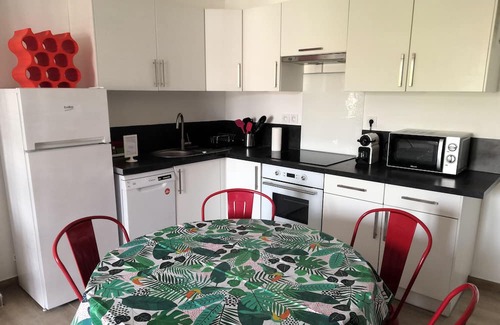 Antibes Old Town Apartment | Bright air-conditioned apartment, Old Antibes close to all activities and beaches