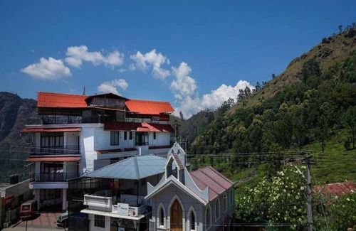 Munnar Resort | Memorable Stay Views/Attukad Waterfalls/Hydel Park