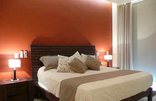 La Cruz de Huanacaxtle Condo | La Cruz Marina view 2 bdrm condo