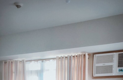 Socorro Condo | Manhattan Heights 28th floor Condominium