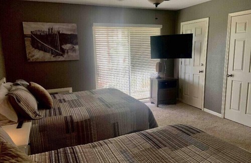Osage Beach House | Margaritaville Vacation Home on Golf Course & Beautiful Lake View