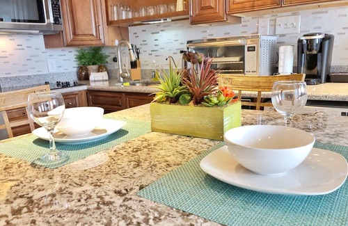 Galveston Condo | Seascape Condo- Beachfront Resort With Pool and Spa