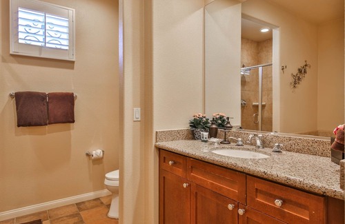 La Quinta Condo | Deluxe King Casita (T25-B)