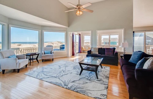 Waves House | Enjoy CHAMPAGNE VIEWS for in this OCEANFRONT home in Waves
