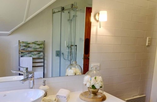 Oamaru House | Exquisite Luxury Property with Stunning Views
