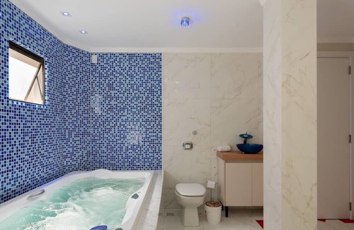 Itapema Apartment | Apt w/BBQ 80 m From the Beach Pat0402