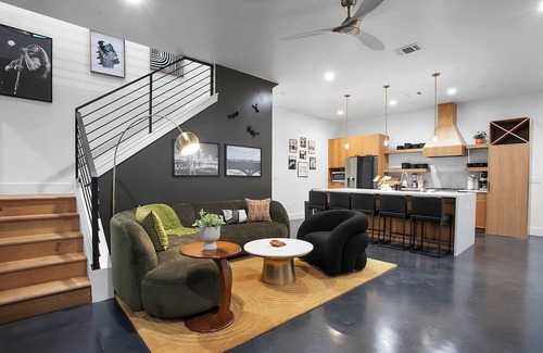 South Lamar House | Thonton Unit A & B