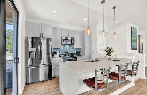 Point Venture House | Luxury Lakeview Home w/Pool & Beach Access! - Not Active