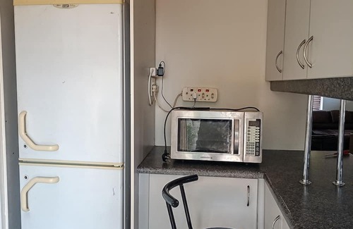 Greater Johannesburg Metropolitan Area House | JM TOURS & SAFARIS GUESTHOUSE