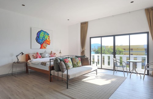 Wichit Villa | Villa with Jacuzzi &Stunning Seaview V30