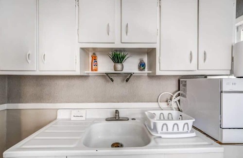 Vollintine-Evergreen House | Garland Haven Hideaway Both Units