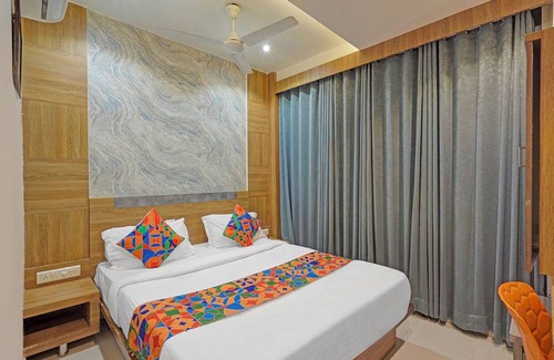 Ahmedabad Hotel | Fabhotel New Empire