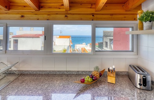 Garachico House | Spacious Terrace House w Ocean View 100m to the Beach