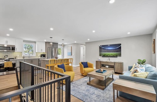 Green Bay House | Full Remodel Steps to Lambeau Titletown Resch
