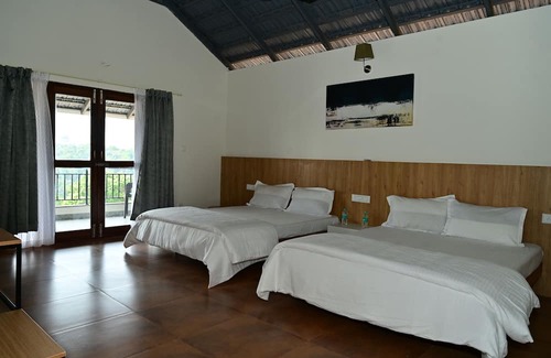 Kudrasthe Bed & Breakfast | Hillock Vista by Triptastic Holidaze