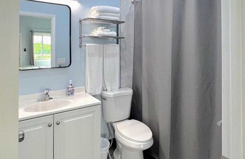 Lubbers Quarters Cay Apartment | Town Center Abaco