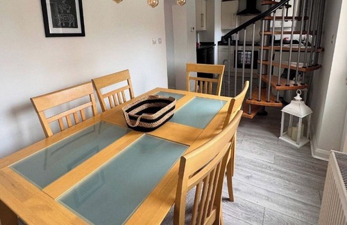 Middlewich House | Charming Middlewich House - Sleeps 4