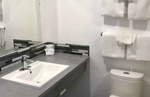 Ventura Hotel | Rex Motel